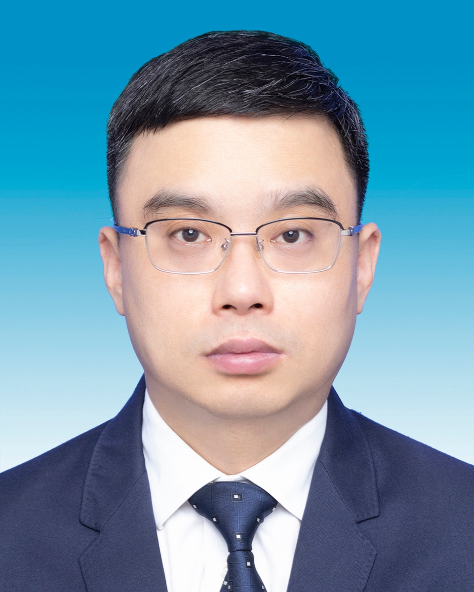沈建照片